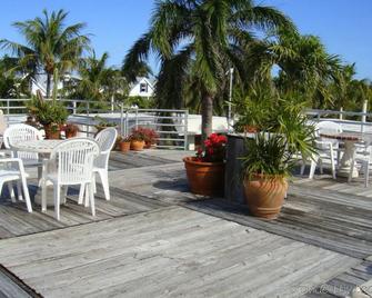 El Patio Motel - Key West - Patio