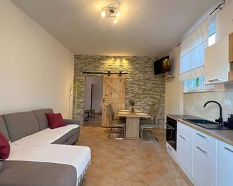 Apartment Lavanda New - Koper - Obývací pokoj
