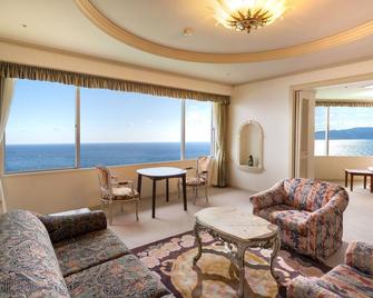 Hotel New Akao - Atami - Living room