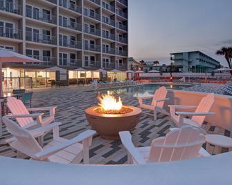 Home2 Suites by Hilton Ormond Beach Oceanfront - Ormond Beach - Pool