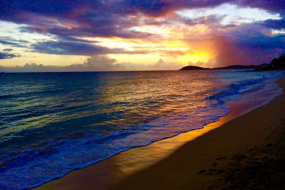 Amazing Waterfront Escape: Balcony, Renovated, Paradise At A Great Price! - سانت ثوماس (فيرجين أيلاندس, ا.س) - شاطئ