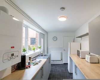 Alice Street Retreat - 1br Sleeps 4 Street Parking - Jarrow