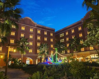 Tokyo Disney Celebration Hotel(R) - אוראיאסו - בניין