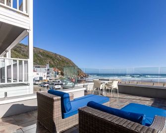 Dutton's Cove Guest House - George - Balcón