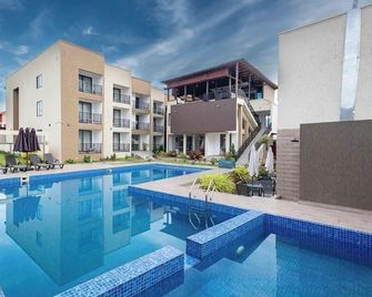 Aiden Homes And Apartments Hotel - Koforidua