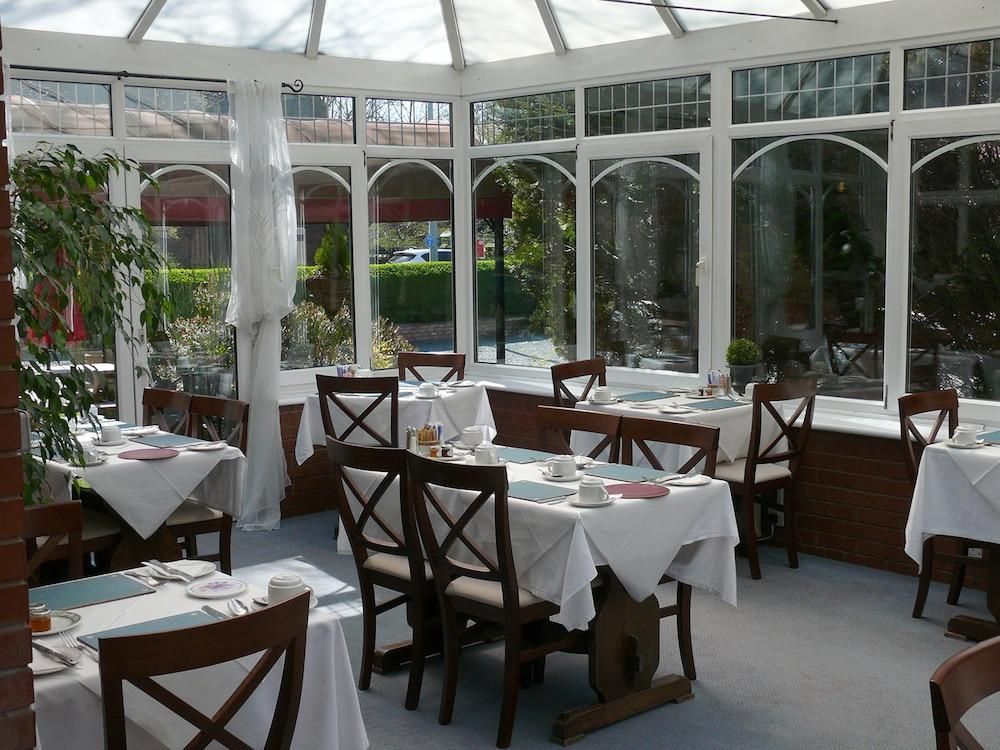 تشستر كورت هوتل - تشستر - مطعم