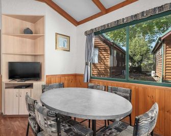 Albury Holiday Park - Lavington