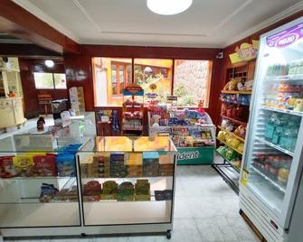 Hosteria Los Cuartos - Tafi del Valle - Obchod