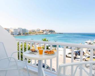 Delfinia Hotel - Tinos - Balcón
