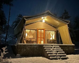 The Tiger Nest Camp - פארו - בניין