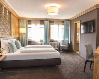 Hotel & Restaurant Becher - Donzdorf - Habitación