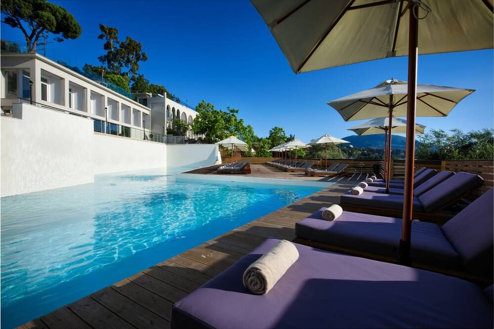 ذا رويال هوتل