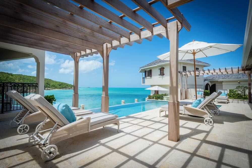 Blue Waters Resort and Spa - Cedar Grove - Pool