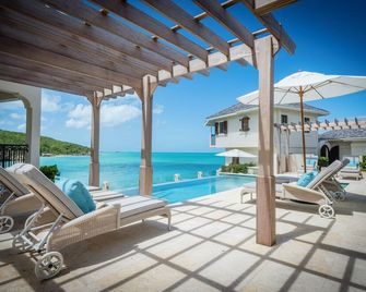 Blue Waters Resort and Spa - Cedar Grove - Piscină