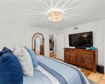 Grand Mamou at Caddo Lake - Karnack - Bedroom