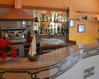 Alghero Vacanze Hotel - Alghero - Bar