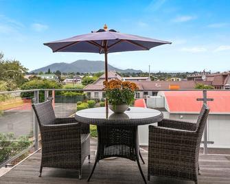 Relax on Roberts - Taupo Holiday Home - Taupo - Balkon