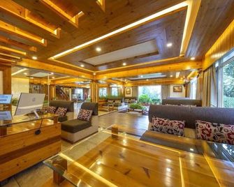 The Orchard Retreat & Spa - סרינגאר - לובי