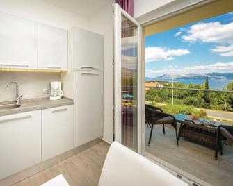 One-Bedroom Apartment In Cavtat - Cavtat