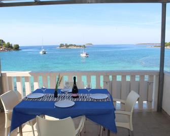 Apartments Andrea - Vela Luka - Balcony