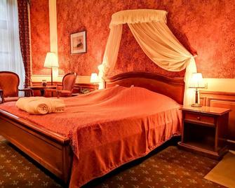 Kastélyhotel Sasvár Resort - Parádsasvár - Bedroom