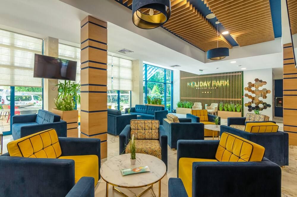 Holiday Park Hotel - וארנה - טרקלין