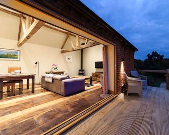 The Stables and Hayloft - Ledbury - Bedroom
