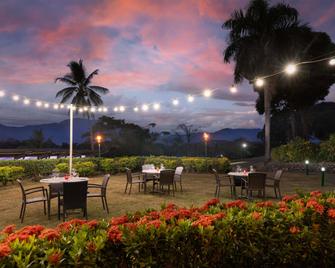 Novotel Nadi - นาดี - ลาน
