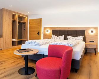 Hotel Schneeberger - Niederau