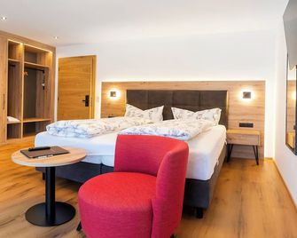 Hotel Schneeberger - Niederau