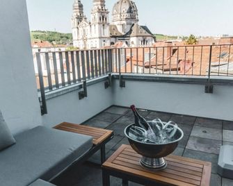 Altstadt Hotel Self Check-In - Wurzburgo - Balcón