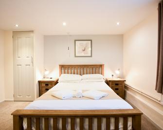 OYO Elm Farm Country House, Norwich Airport - Norwich - Bedroom