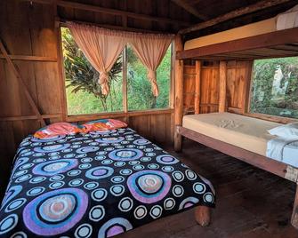 Campos de Oro Wilderness Lodge - Monteverde - Bedroom