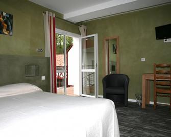 Logis Hotel Ur-Hegian - Ainhoa - Спальня