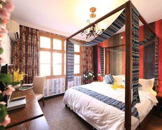 Jomo Hotel Fenghuang - Xiangxi - Habitación