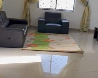 Adama Space, location in Kerr Serign - Bijilo - Living room