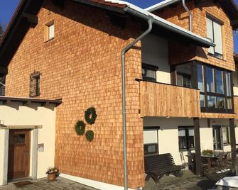 Ferienwohnung Dorfblick (Herzog) - Lindberg - Building