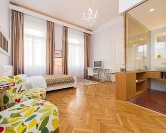 Rosa Linde - Comfort Rooms - וינה - חדר אוכל