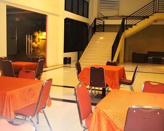 Dgria Hotel Syariah Serang - Serang City - Restaurante