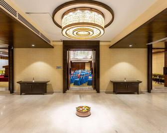 Ramada by Wyndham Kathmandu Dhumbarahi - Katmandu - Reception