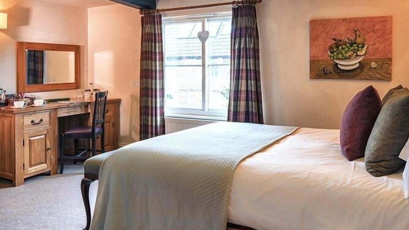 Oak Tree Inn