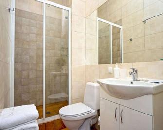 Best Season Apart Hotel - Kyiv - Bathroom