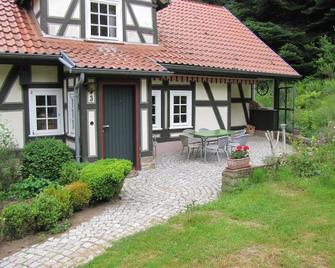 Hof Guttels Waldgasthof und Ferienpension - Rotenburg an der Fulda - Patio