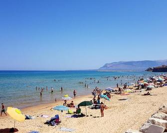 Stanze Del Mare - Balestrate - Spiaggia