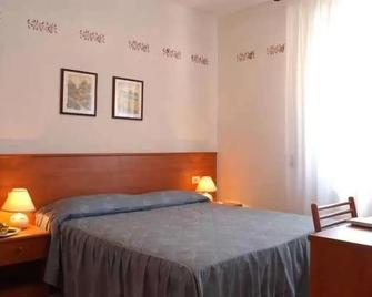 Albergo Ristorante Olimpia - Abbadia San Salvatore - Ložnice