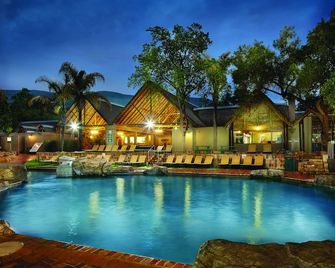 First Group Magalies Park - Hartbeespoort - Pool