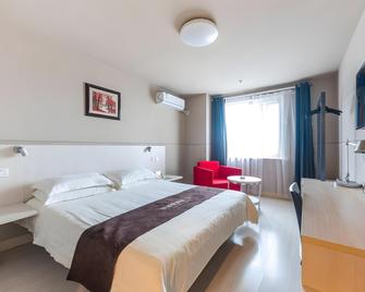 Jinjiang Inn Ningbo Tianyi Square Jiangxiaqiao Metro Station - Ningbo - Bedroom