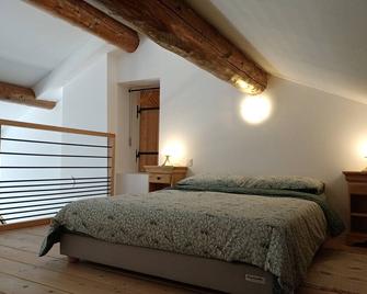 Gite Letang de Condi Studio 55 m2 , 4 Pers , Clim , Wifi, Jardin , Terrasse - Mornas - Chambre