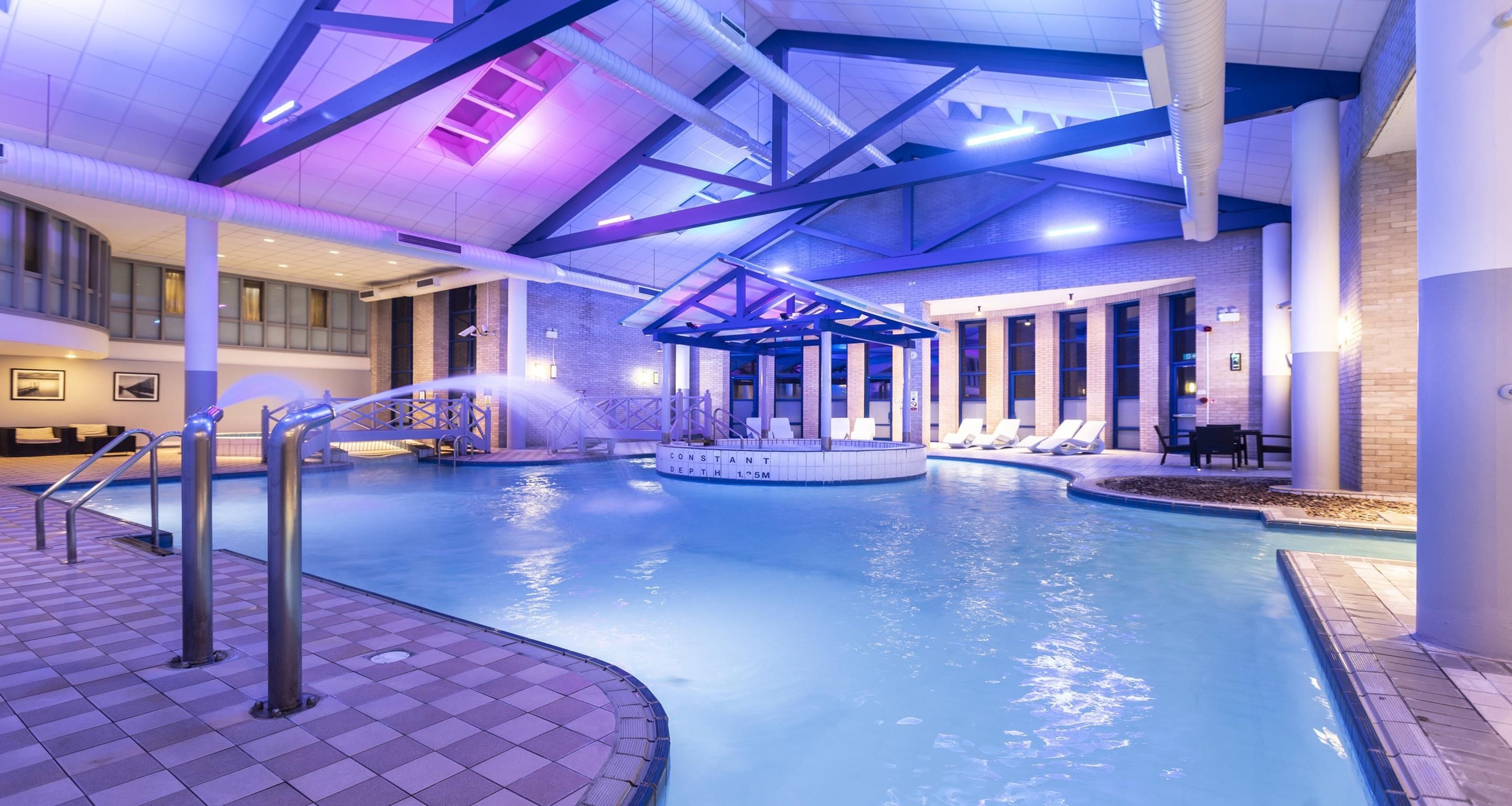 Gloucester Robinswood Hotel, BW Signature Collection - גלוצ'סטר - בריכה