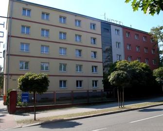 Hotel Malinowski Economy - Gliwice - Edificio